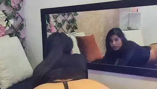 Beautiful Latina makes a perfect ASSGAPE and spanks her ass