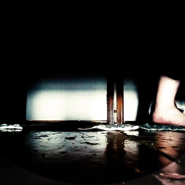 The pig hid under my bed now its time for me to play my game (no audio)