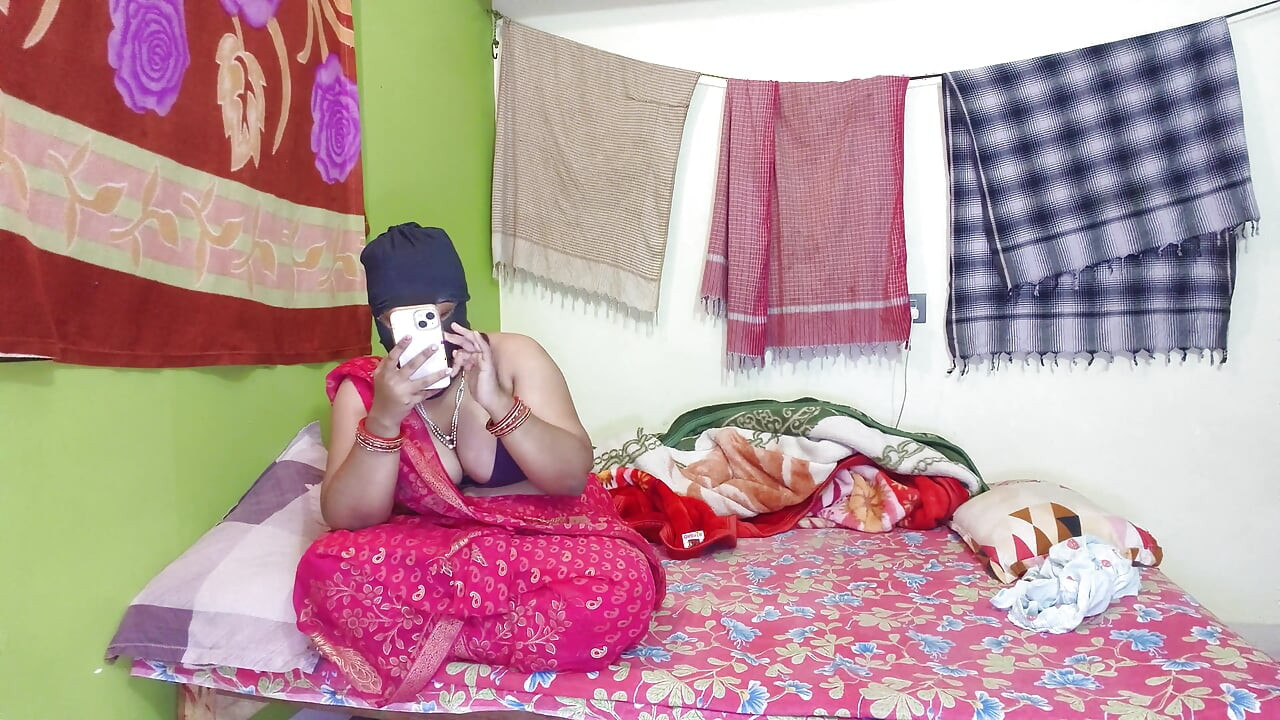 Big Boobs Indian Bhabhi Enjoys Hardcore Sex with Devar in Absence of Husband