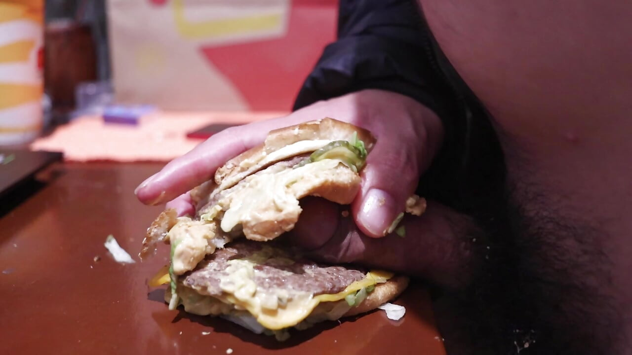 fucking and wrecking a burger