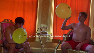 Balloon Fetish - Adam Awbriede и Jacob Booker на воздушных шарах