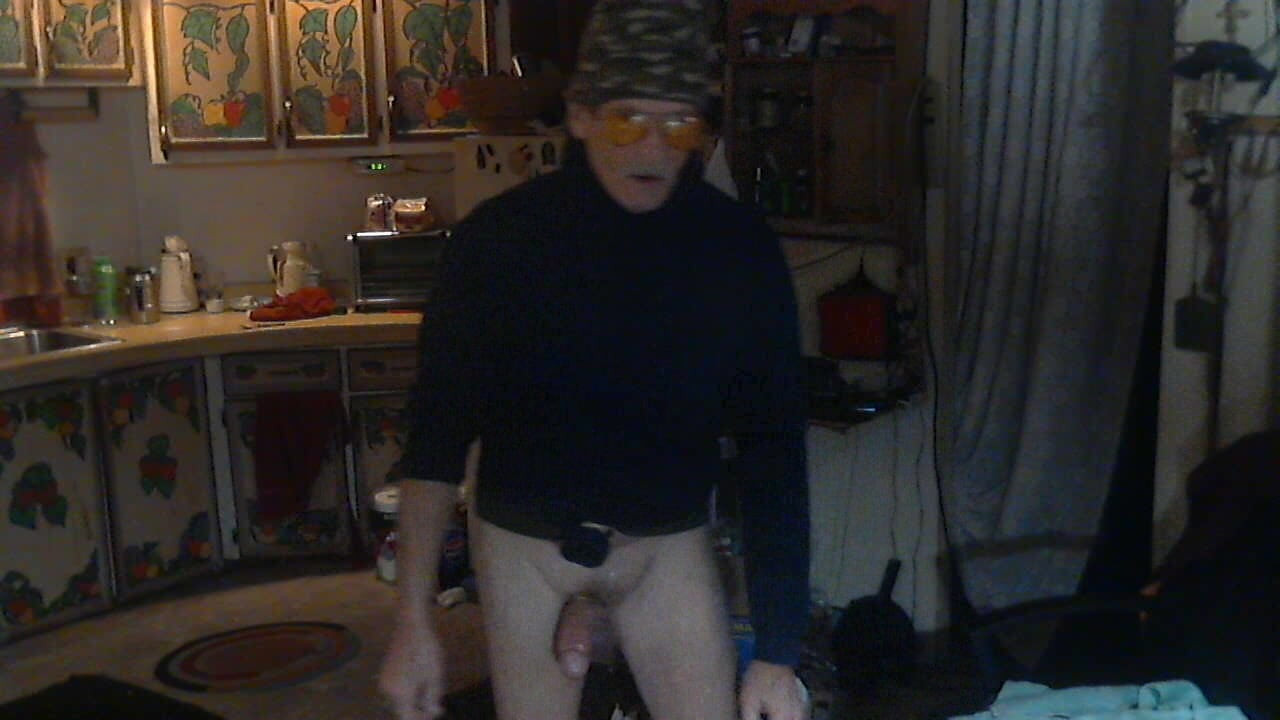 John nobles jerking his cock  talking about the glory holes he sucks cock at an they like to put there cocks in my j