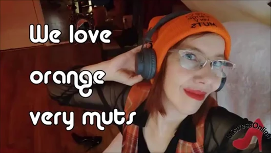 MistressOnline loves orange very much!