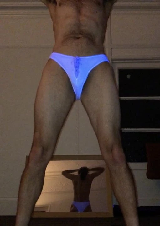Standing piss