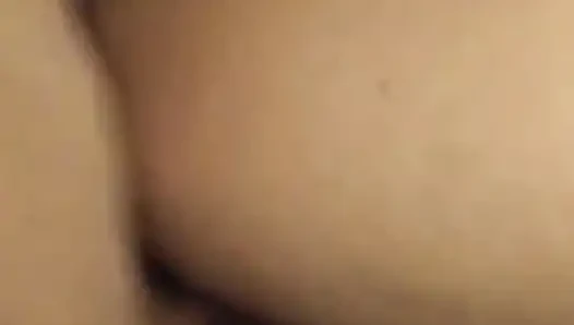 Istri pantat halus