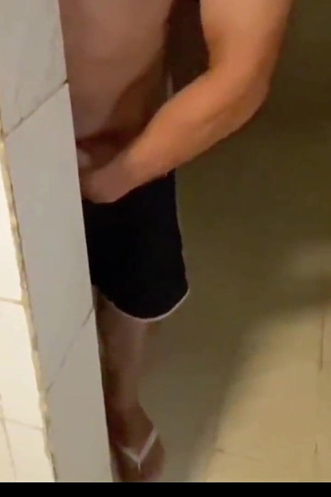 Stepmom in the Kitchen Is Watched Suddenly Saw Her Stepson's Cock and...