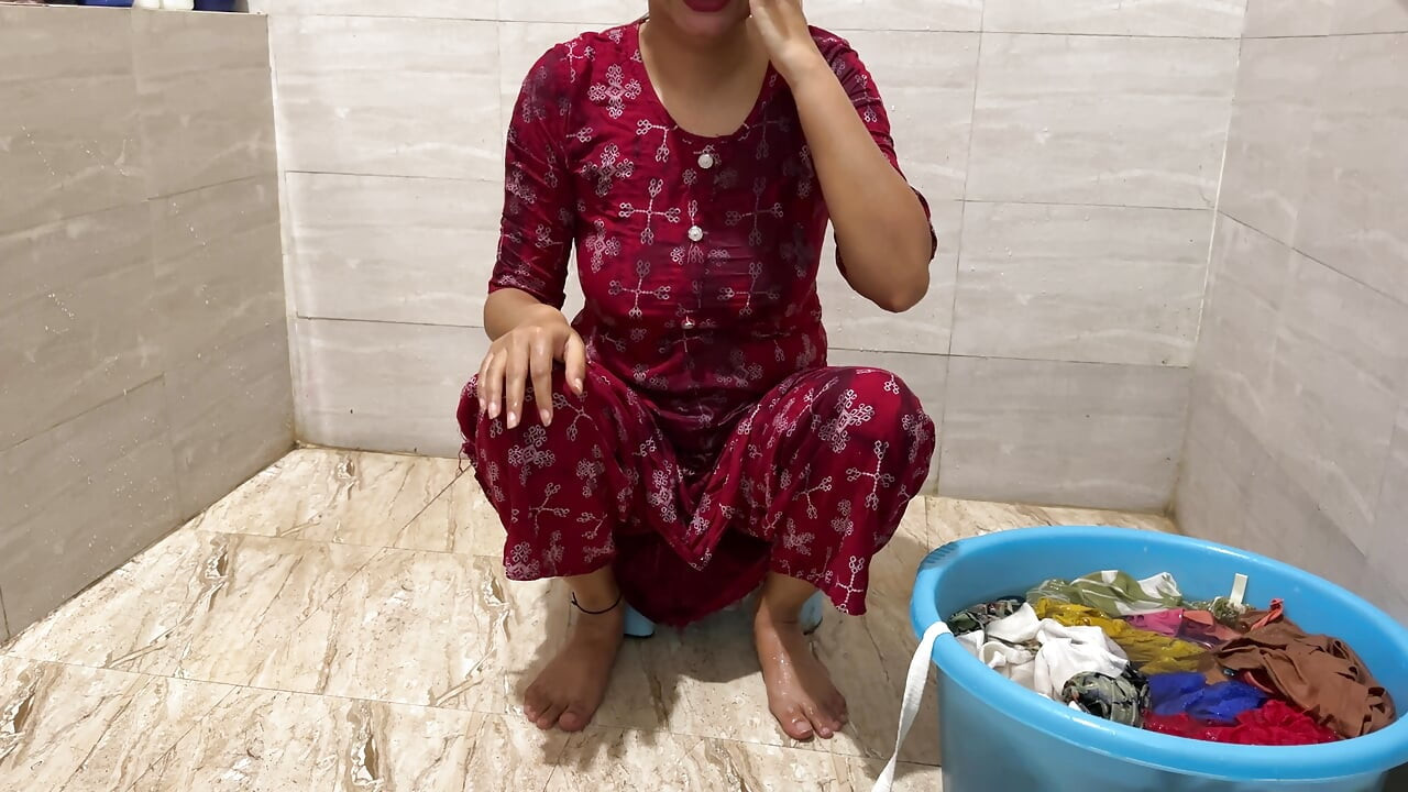 Beautiful Bhabhi First Time Sex with Devar! Pissing in Front with Clear Hindi