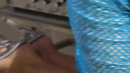 Büyük memeli orta yaşlı seksi kadın sevgilisinin tutkusunu uyandırıyor - derin dp boyun eğme.