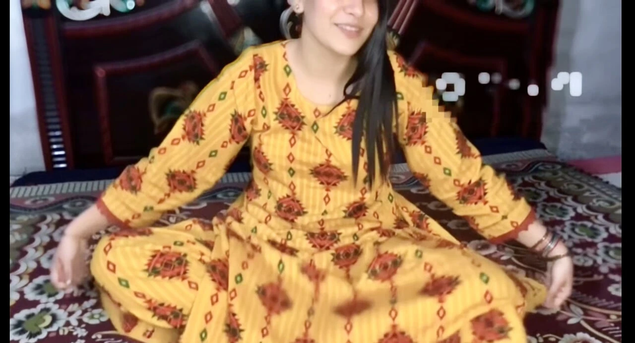 TikTok Famous Indian Beauty Big Ass Sex Tape Doggystyle to Cowgirl Ride
