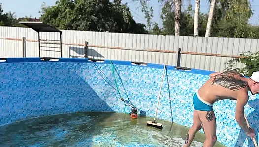 #380 Huge Boss Fucked a Cute Guy Right in the Pool While None of the Neighbors Saw