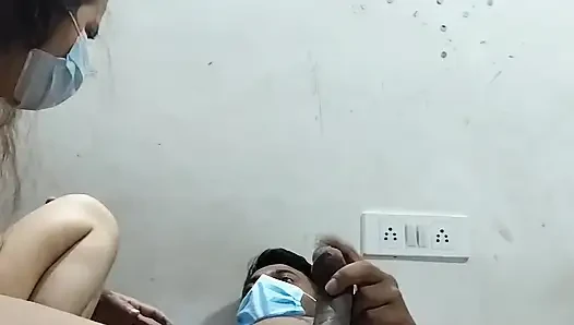 Sahabat-sahabat terbaik ngentot cewek muda di kamar hotel