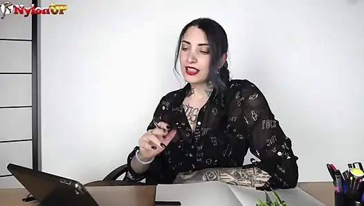 Horny Female Boss Offers Her Employee a Deal That Will Let Him Worship Her Delectable Feet