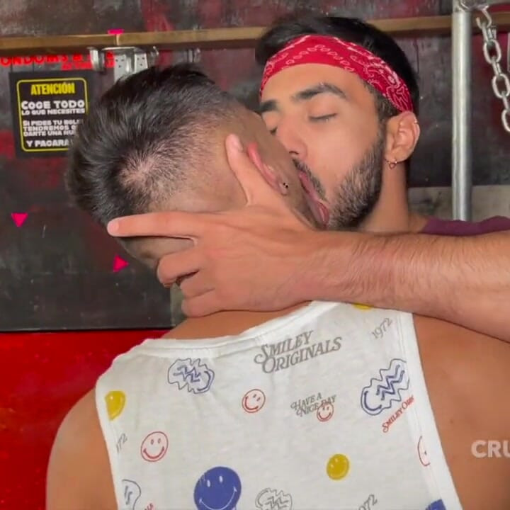 Tiago Dasilva used raw by Douglas Smith