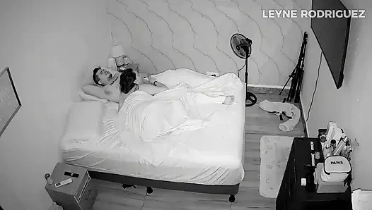 Stiefmutter vor der Kamera mit stiefsohn ep5 erwischt