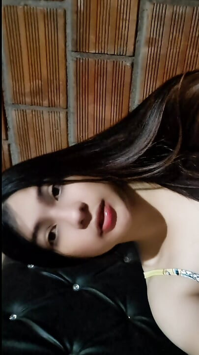 مي padrastro لي الاستمناء أطعمة لذيذة