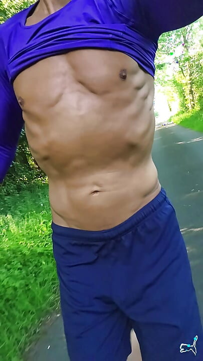 Skinny boy is Jogging in tight Leggings in public. Risky full naked, Only wearing my cockring.