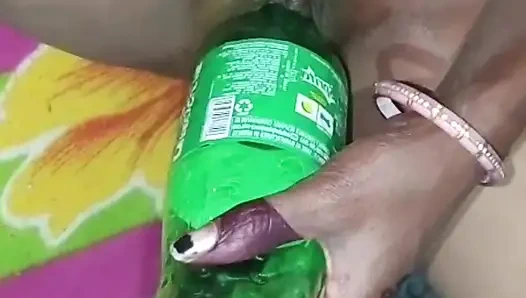 Üvey kız kardeşim amına bir şişe Sprite koyup amını mı boşalttı?