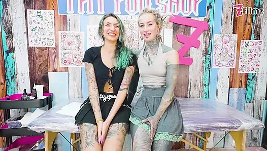 Cewek nakal bertato nyepong kontol dan di-anal habis-habisan sampai dicrot di dalam