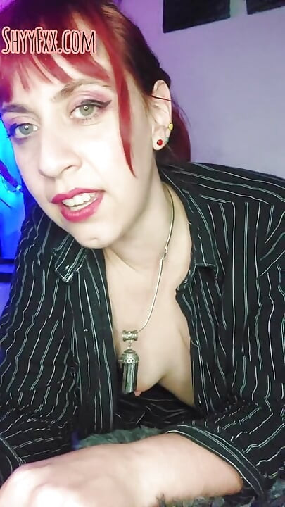 Gauchita第一次作为一个性感的继母!!撸管