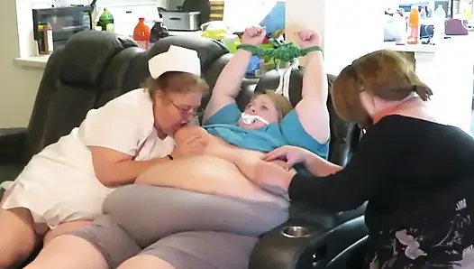 Ssbbw jungfrau ist auf meine 2 BBWs beutet