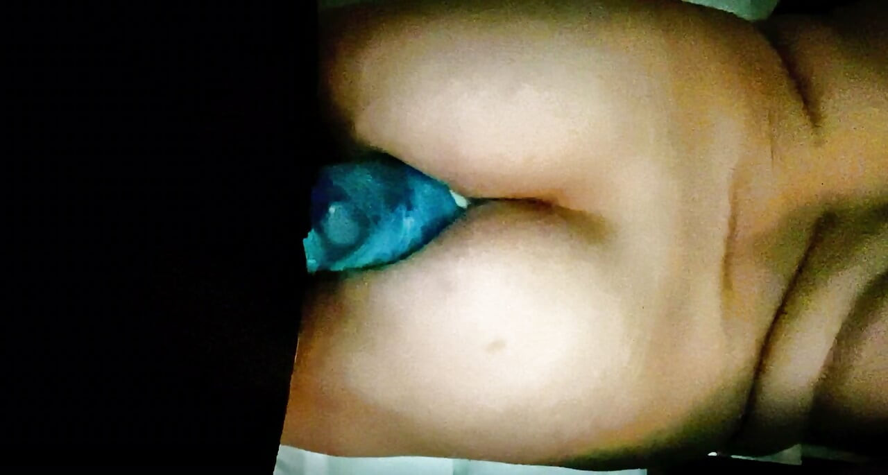 Opening my fat ass asks for dick