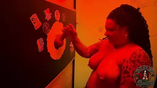 Kontol selingkuh meledak di gloryhole
