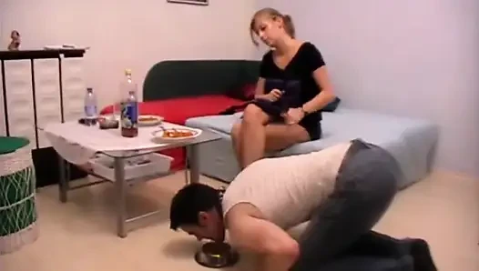 Feeding my pet servant