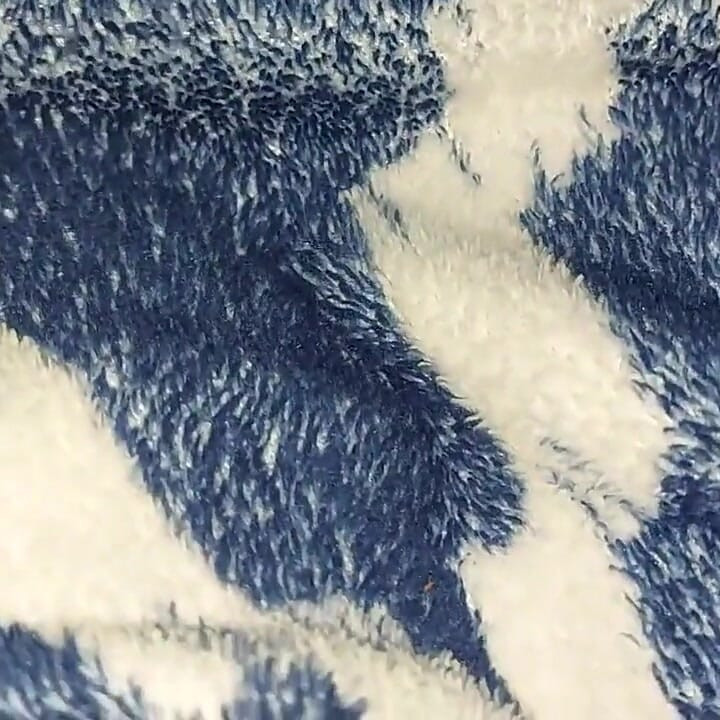 Touching My Stepsister Goes Down the Sheets