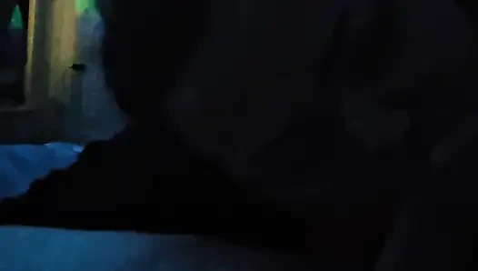 Cewek itu memberikan kepala terbaik yang pernah ada