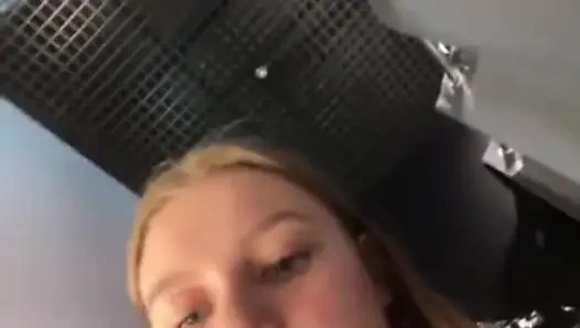 Jucielussie eating pants in public shopping