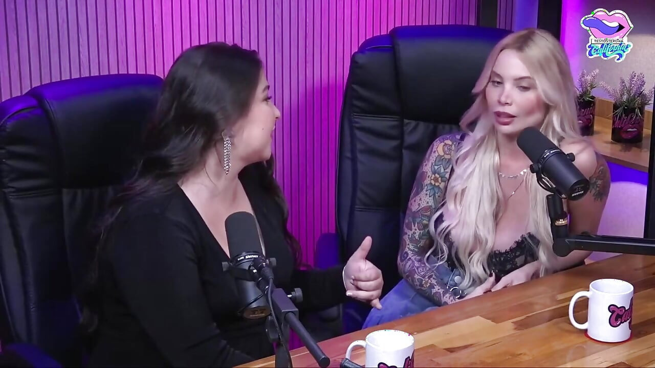 Hot Podcast bareng gi genesini dan flora favaretto