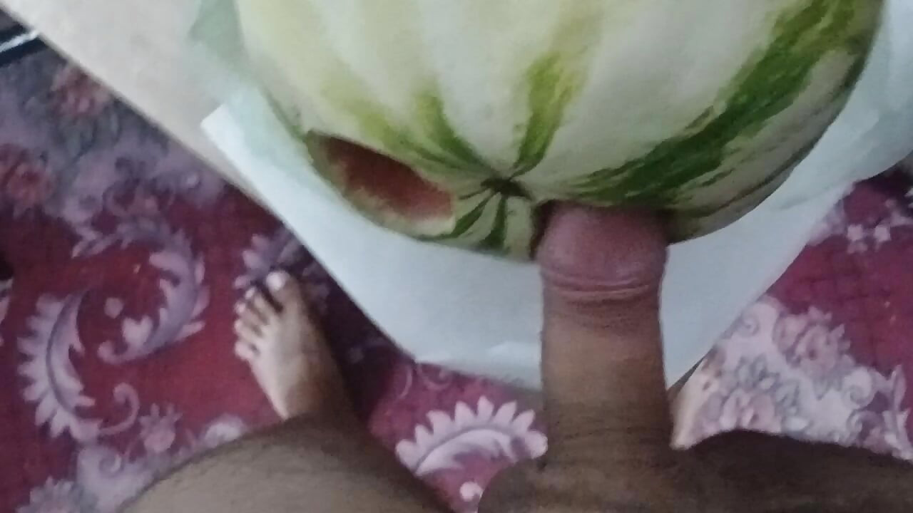 Pomelo is so erotic