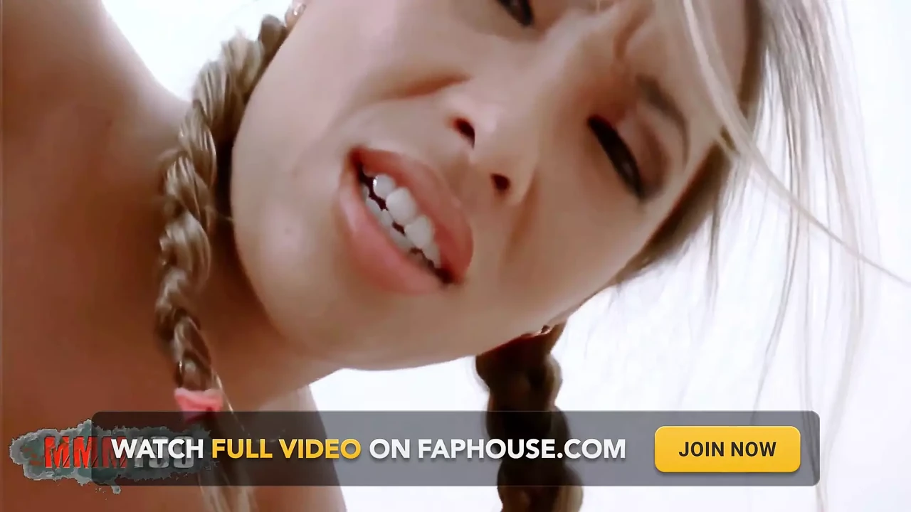 Bamboo: great fucking and cumshot on Asian pornstar Bamboo