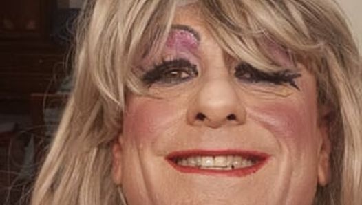 Sissy pikspel voor travestiet