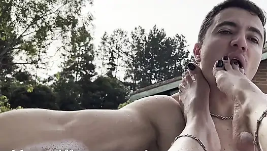 Богиня Kiffa - сексуальное поклонение ступням в ванне, эпизод 2