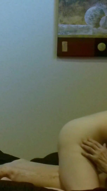 Unvergesslicher moment von "Lewd hausfrau reifer erwachsener affäre paar heiße quellen trip Gonzo"