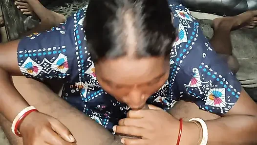 Pados ki bhabhi ki chudai doggy style mein