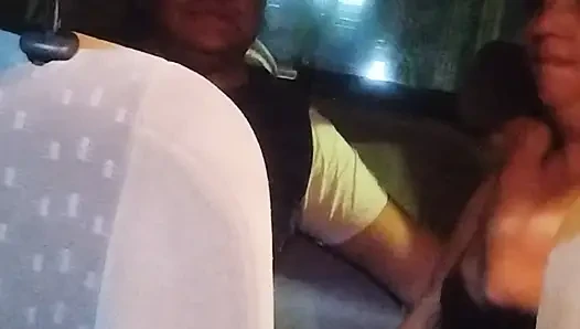 Arabada bir video çekmeye çalışıyoruz ve çok küçük