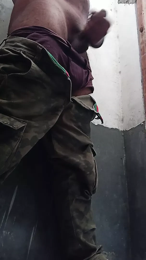 Samne wali bhabhi ko dekh kr khada ho gya
