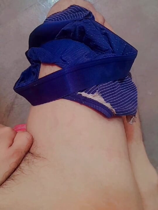 Desi lund khada hai