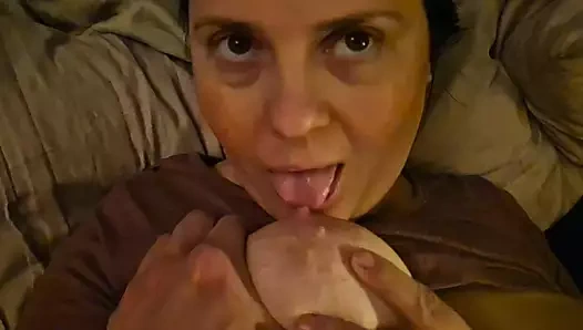 Masturbating gf & quicky, Homemade handheld