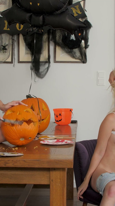 Free use sex during Halloween time | Clip 1