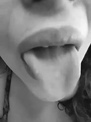 Long spanish tongue