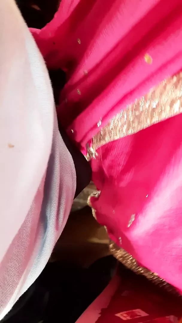 Desi muslim aunty enjoy gropping
