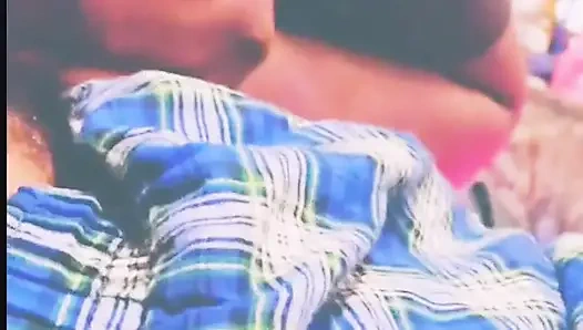 Bobblehead si cewek nakal lagi asik nyepong bagian 1