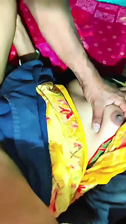 sali Sahiba ki first time chudai ki in pili saree with Hindi sex video | Clip 1