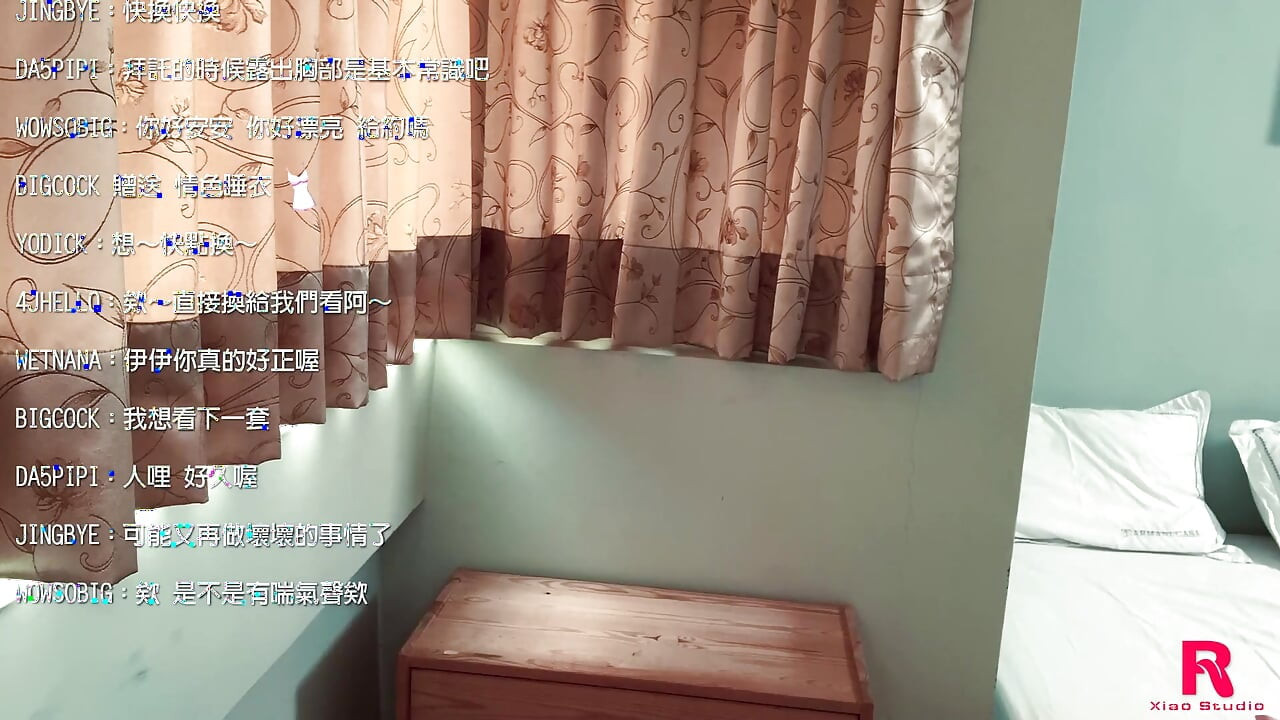 Chinese webcam show - Perv Milfs n Teens