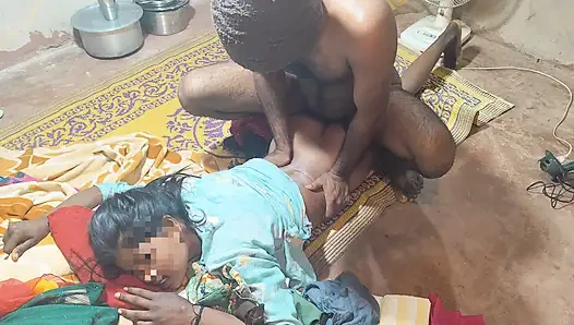 Desi village girl fucked by city boy takes advantage of summer weather in room