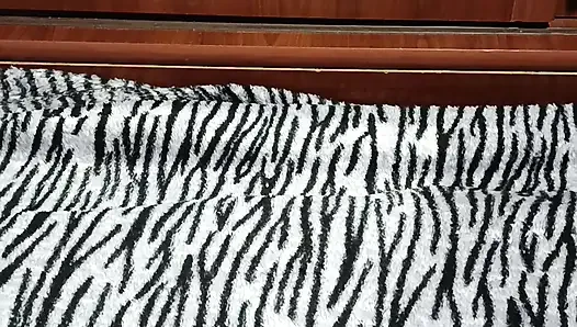 Homemade Masturbation in Front of the Mirror Without Taking off Her Panties