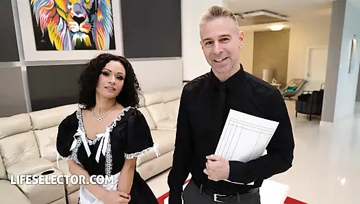 Si seksi nia nacci lagi asik muasin memeknya sebelum dientot habis-habisan